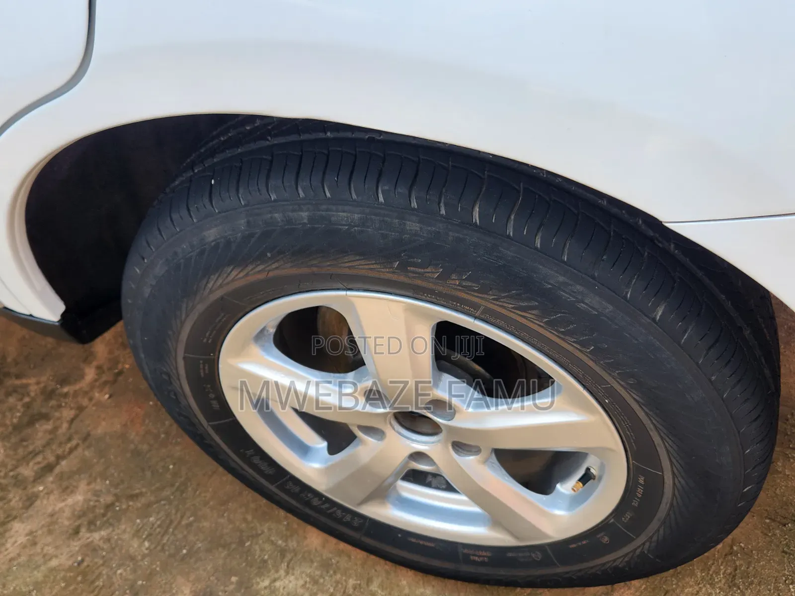 Mitsubishi Outlander 2010 White