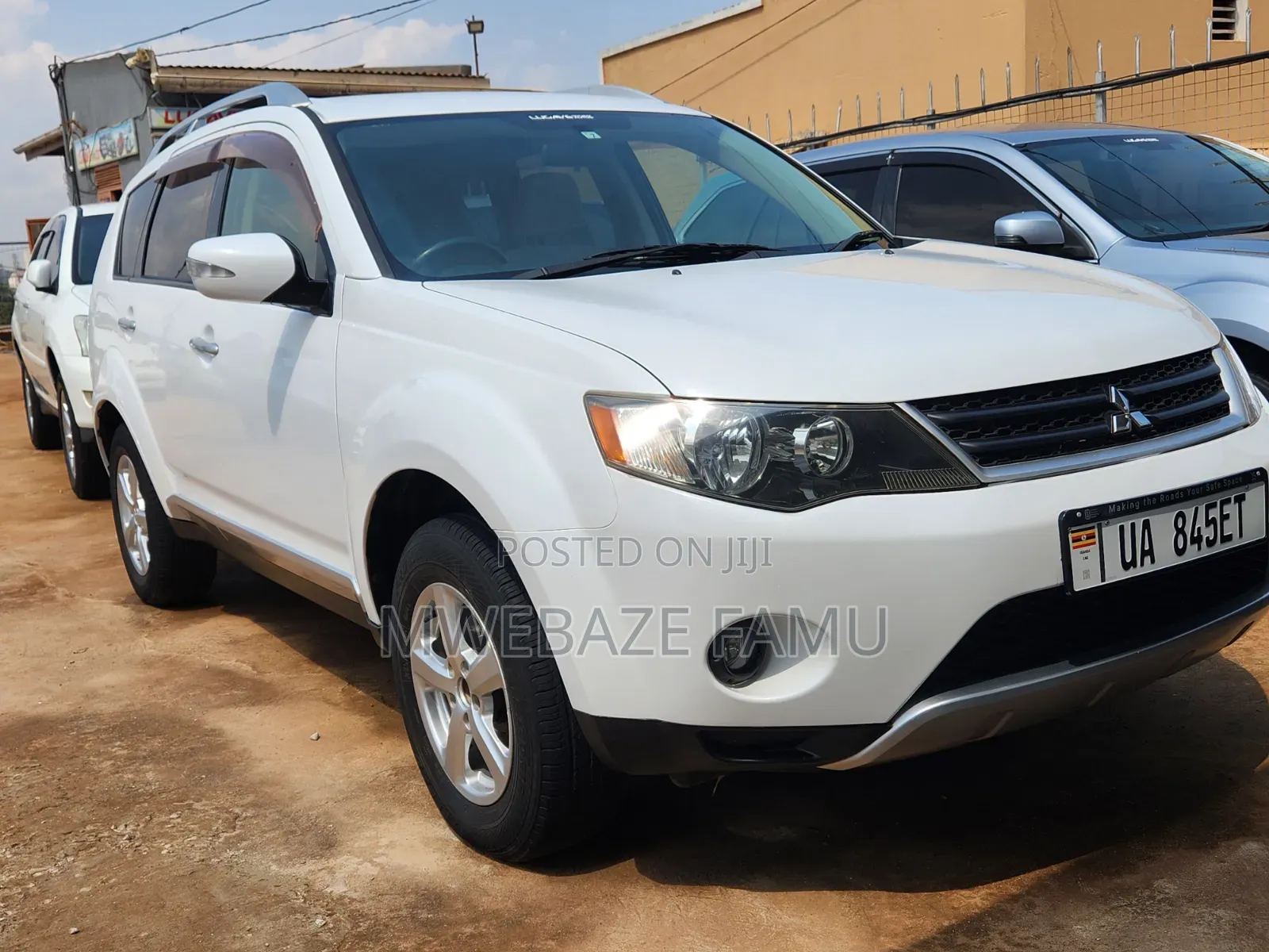 Mitsubishi Outlander 2010 White