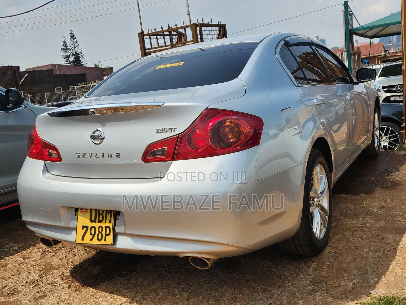 Nissan Skyline 2010