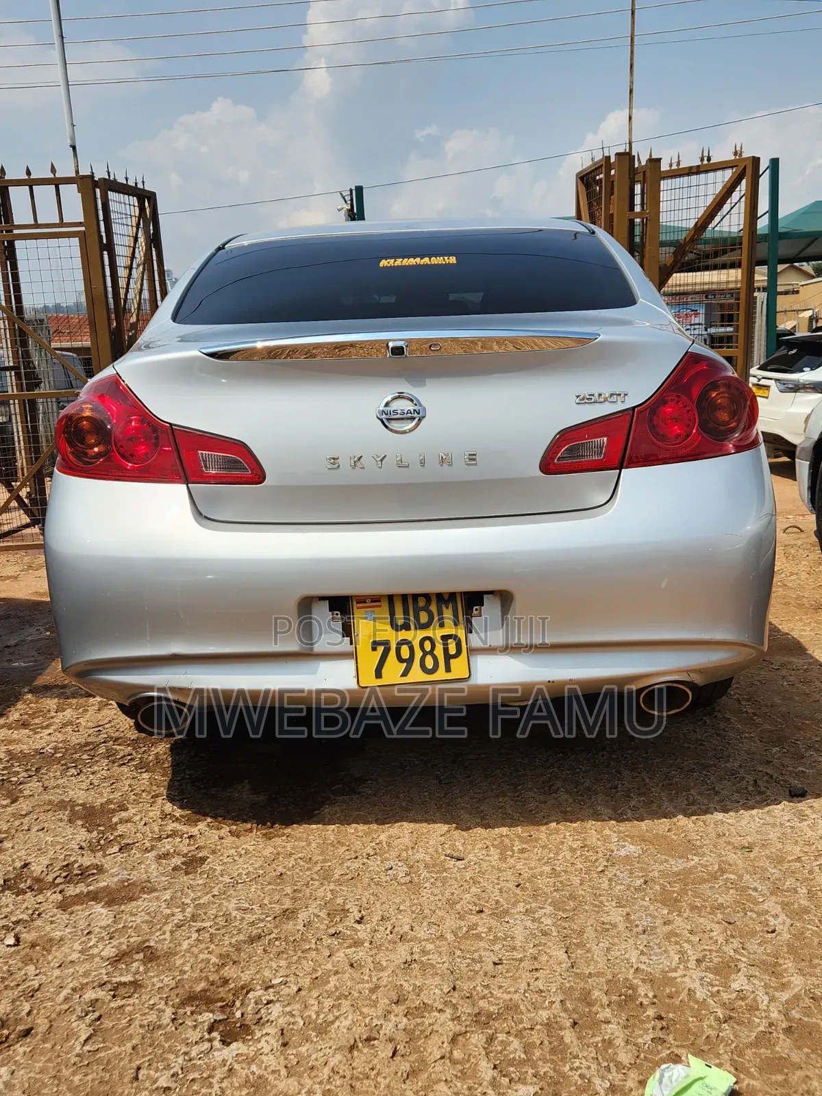 Nissan Skyline 2010