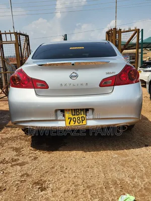 Nissan Skyline 2010