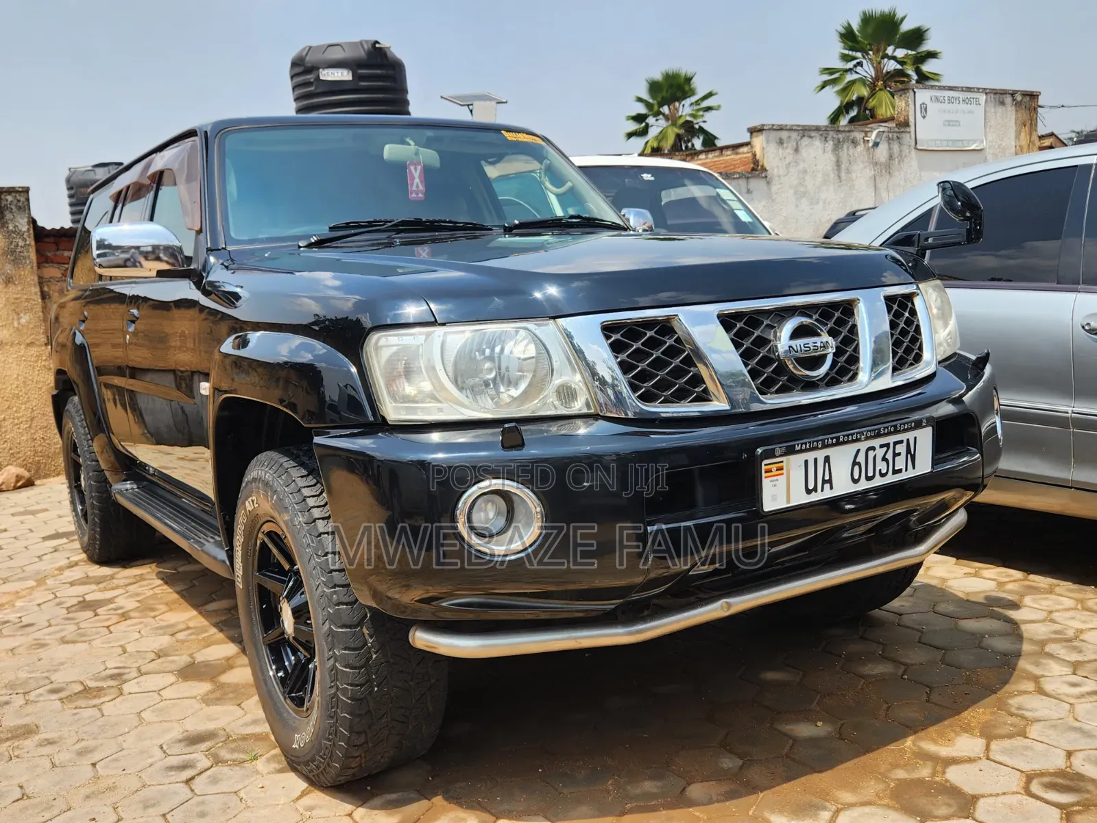 Nissan Patrol 2010 Black