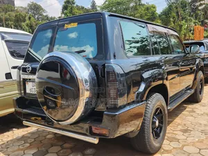 Nissan Patrol 2010 Black