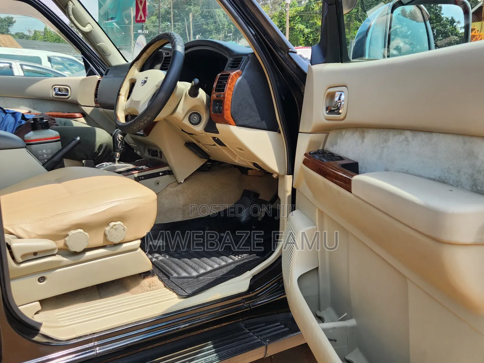 Nissan Patrol 2010 Black
