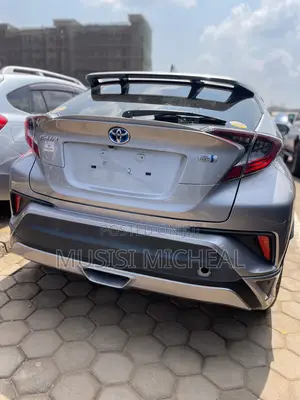 Toyota C-HR XLE Prermium FWD (2.0L 4cyl 2AM) 2018 Gray