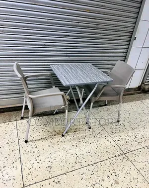 Wooden Polished Table and Two Plastic Chairs for Restaurant Bar Hotel