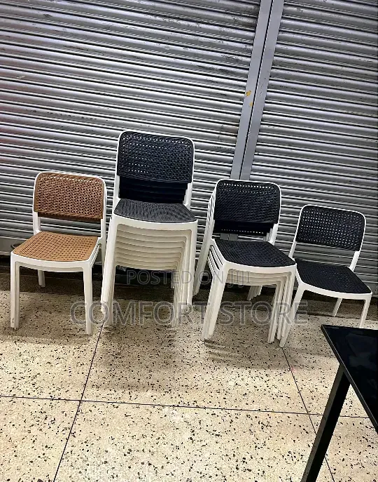 Comfortable Simple Plastic Chairs Plastic Chairs for Restaurant Bar