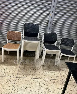 Comfortable Simple Plastic Chairs Plastic Chairs for Restaurant Bar