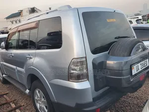 Mitsubishi Pajero 2007 Silver