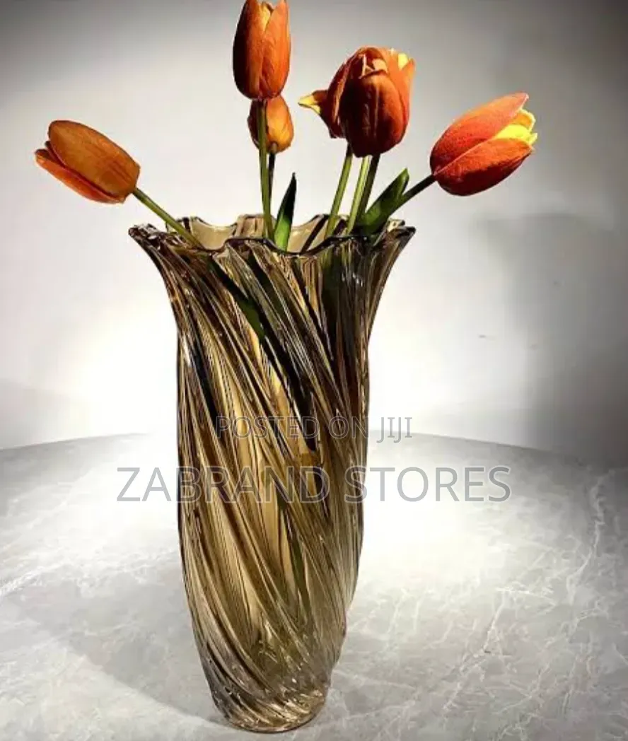 Contemporary Crystal Glass Vase