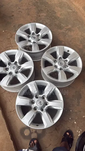 Surf,Hilux,prado, Silver Rims 16 With 6 Studs(original)