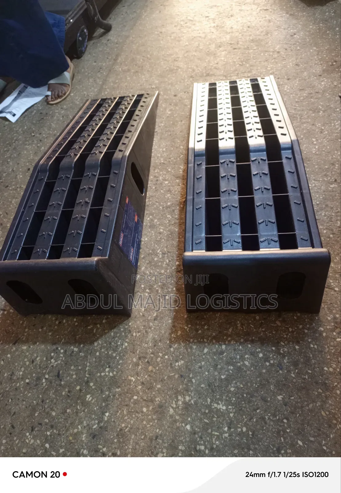 Heavy-Duty Plastic Auto Service Ramps