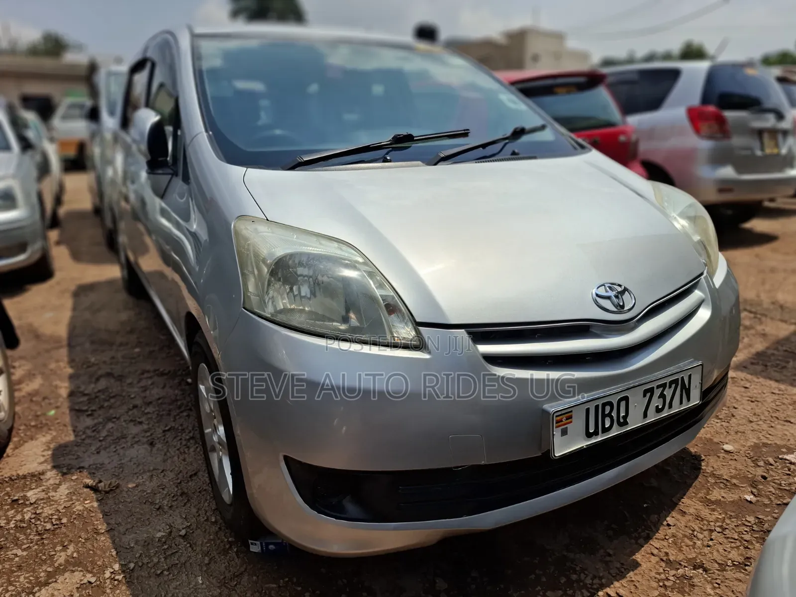 Toyota Passo Sette 2010 Silver