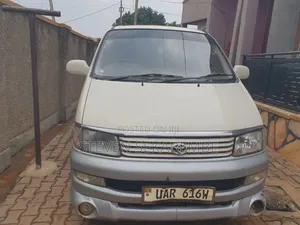 Toyota Regius 1998 White