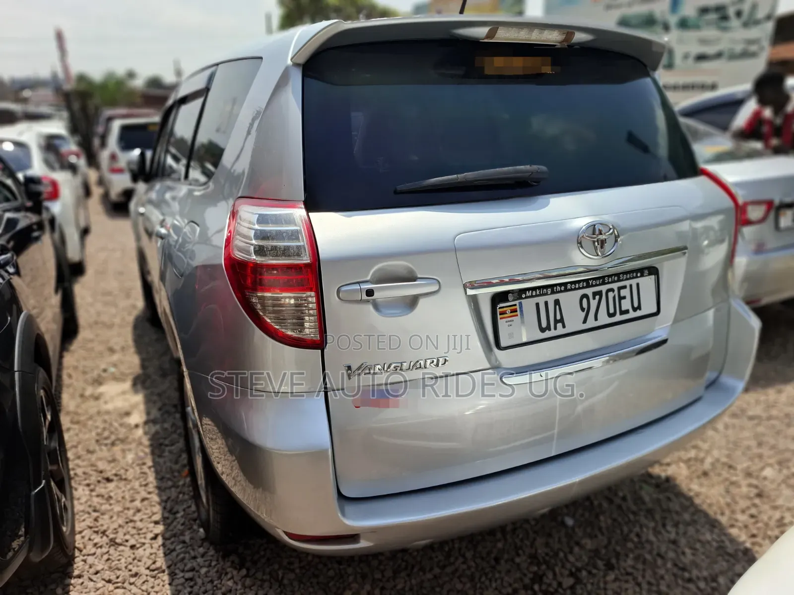 Toyota Vanguard 2010 Silver