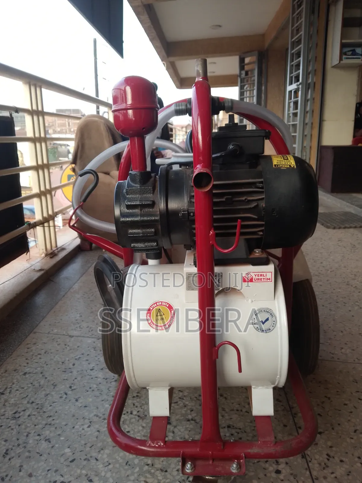 MILKING MACHINE Single Tank