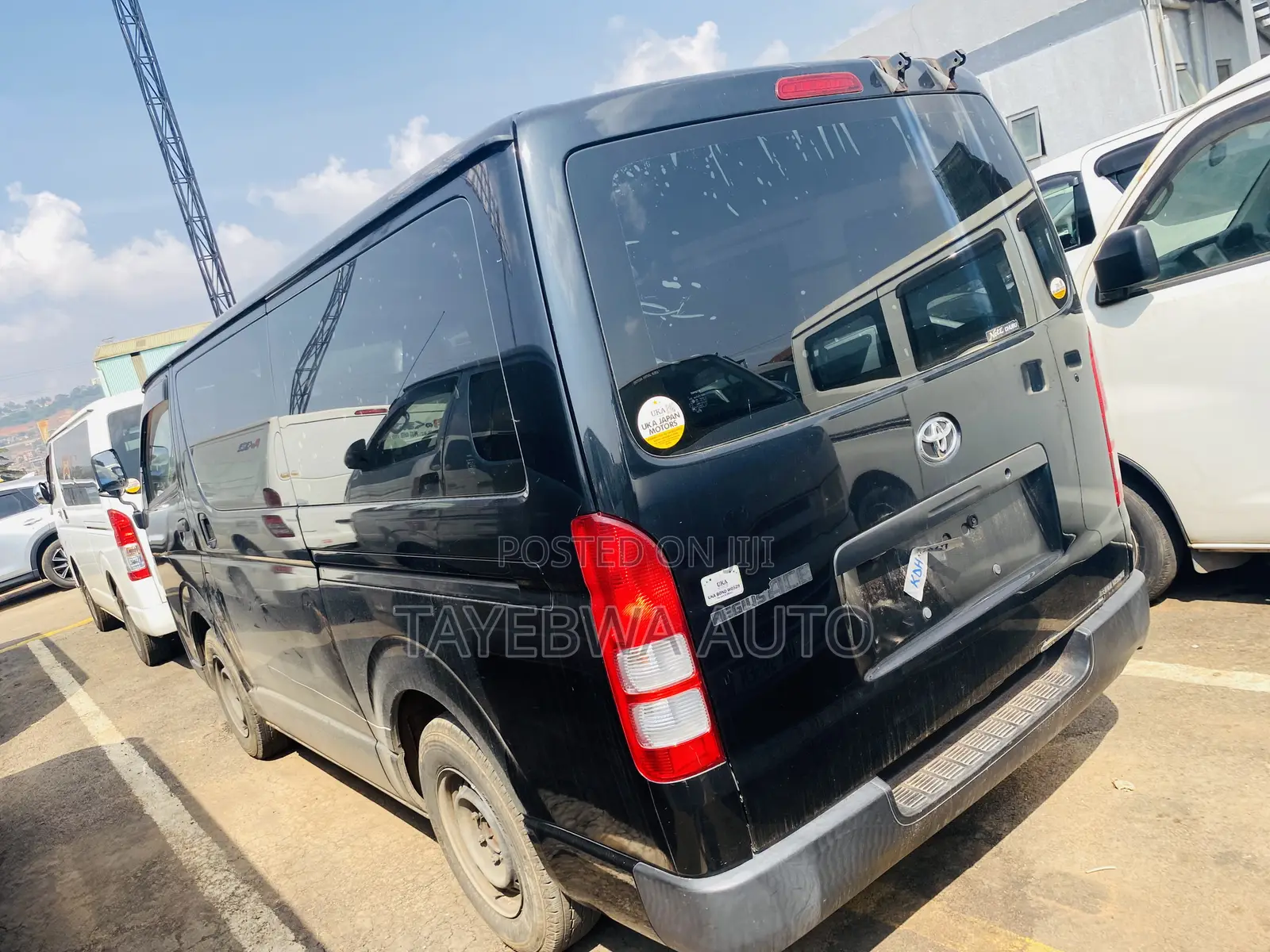 Toyota HiAce 2012 Black