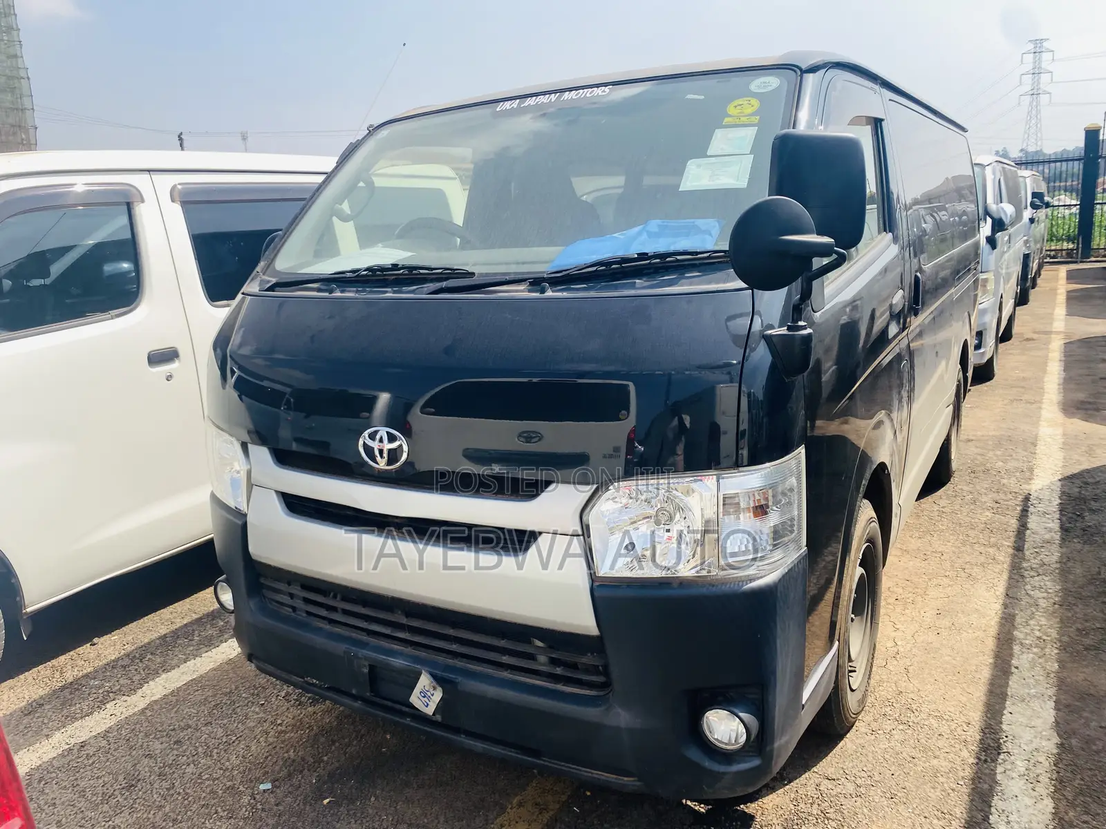 Toyota HiAce 2012 Black