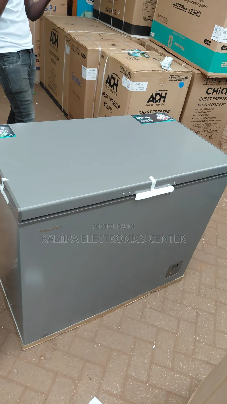 Hisense Freezer 310l