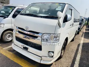 Toyota HiAce 2017 White