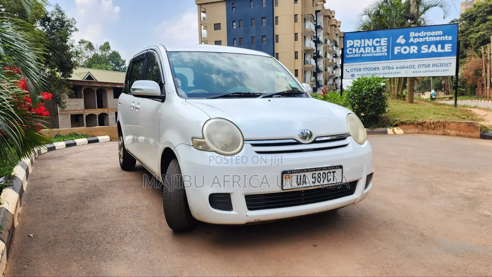 Toyota Sienta 2010 White