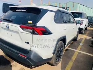 Toyota RAV4 2020 White