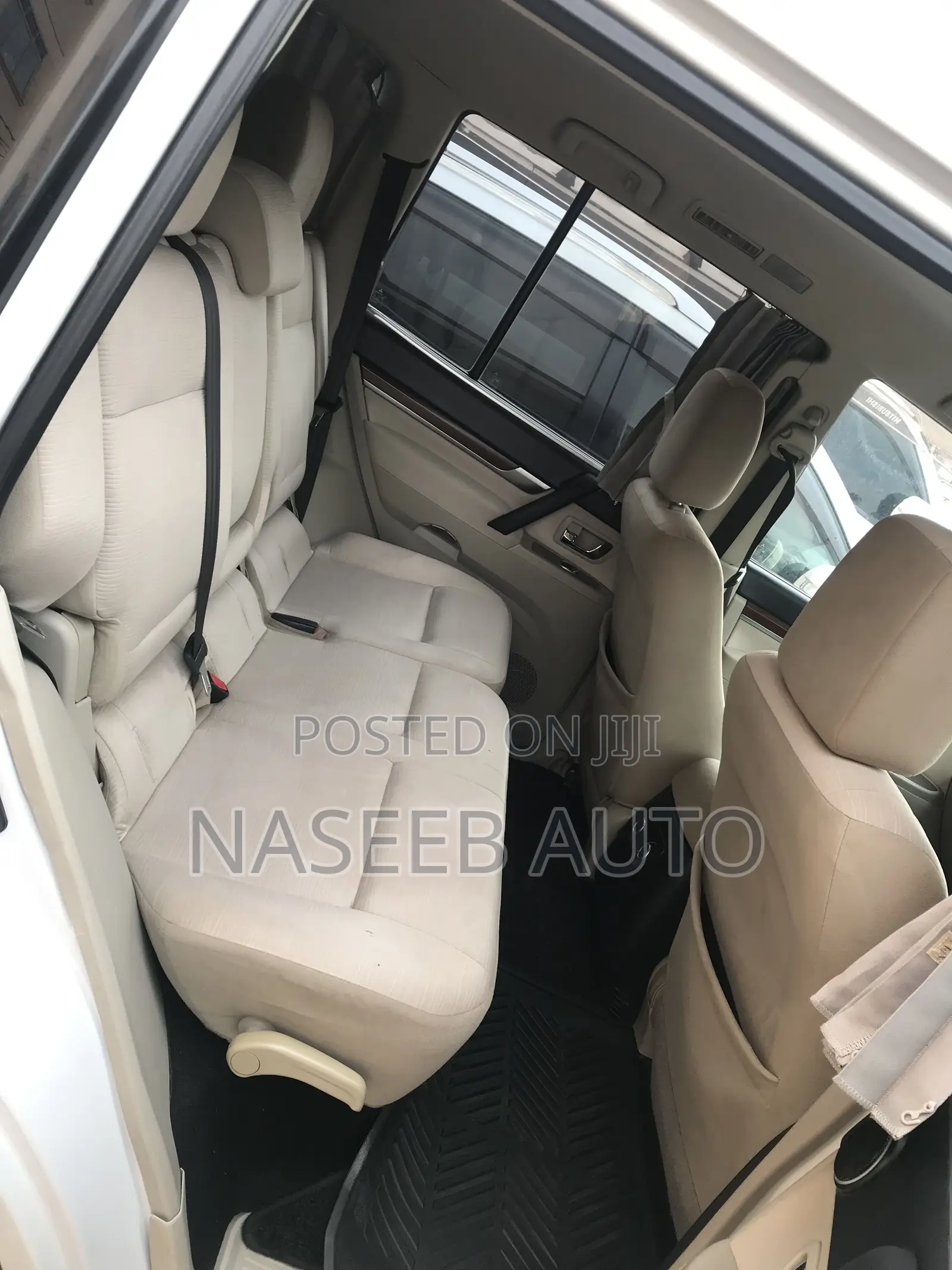 Mitsubishi Pajero 2012 White