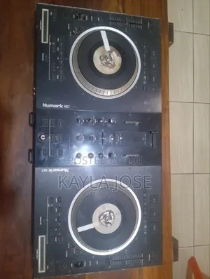 DJ Controller