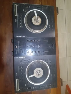 DJ Controller