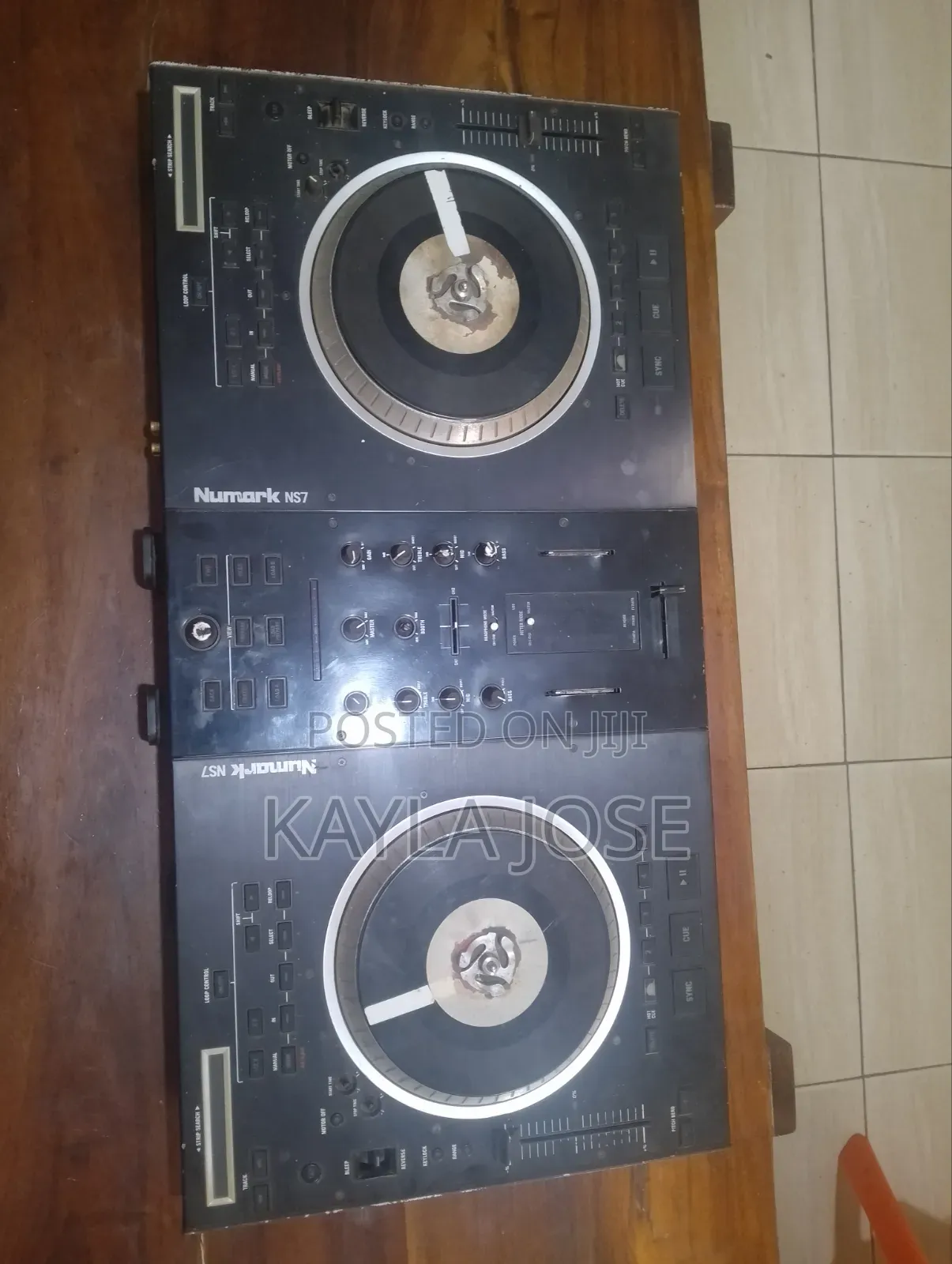 DJ Controller
