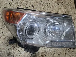 Landcruiser LC200 / J200 Headlamp 2014