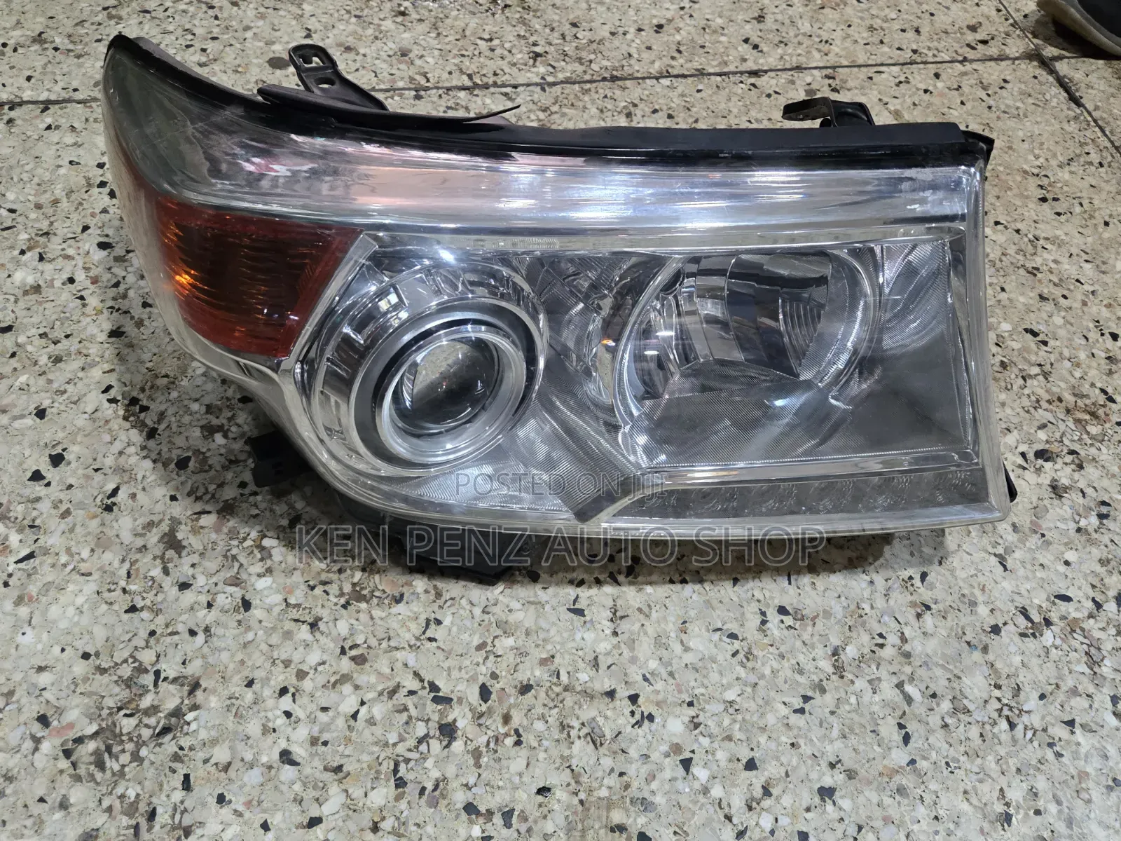 Landcruiser LC200 / J200 Headlamp 2014