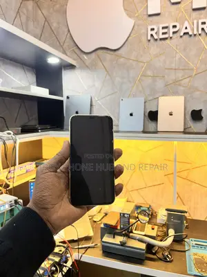 Apple iPhone 11 64 GB White