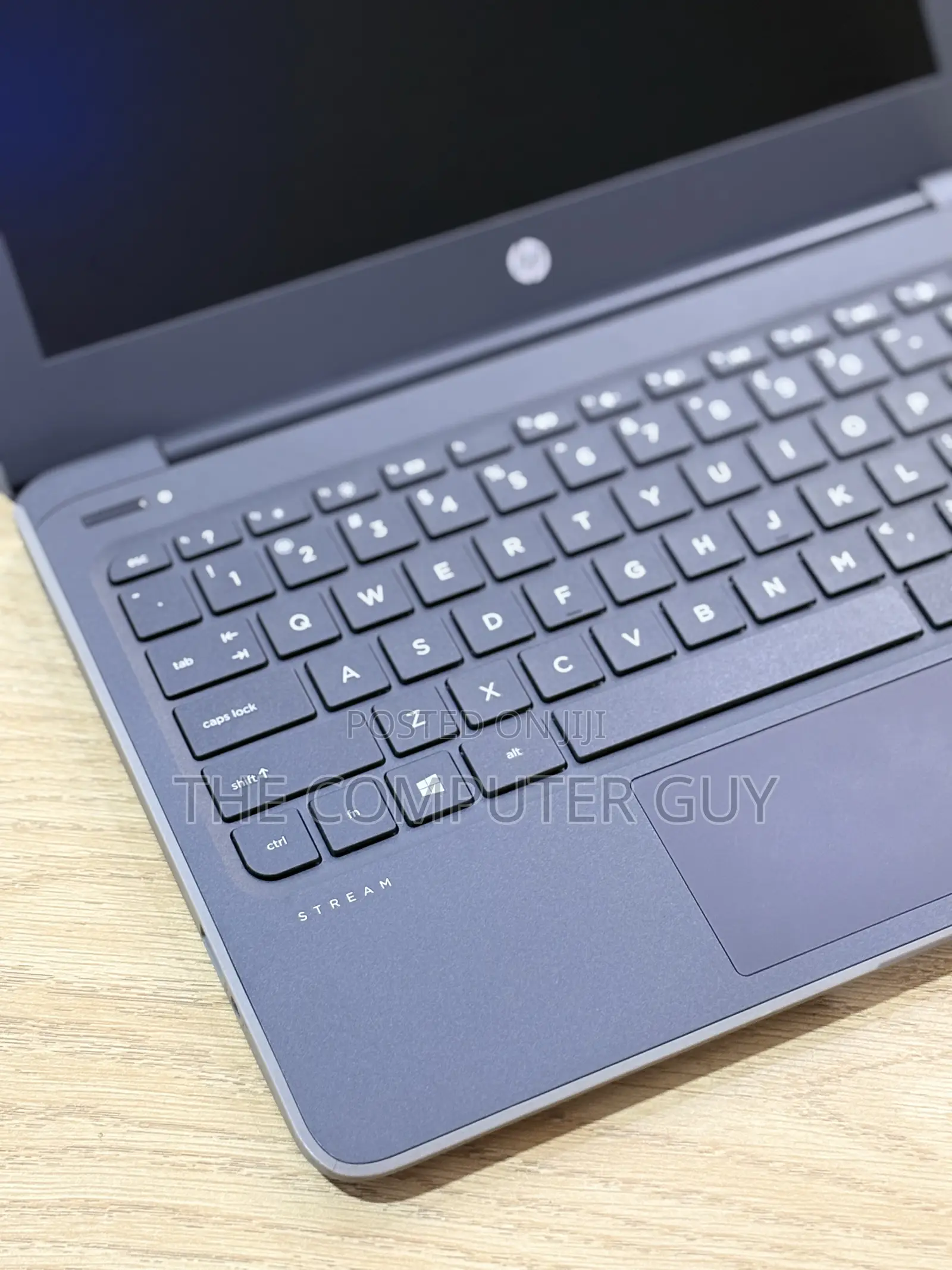 New Laptop HP Stream 11 Pro G4 EE 4GB Intel Core i5 SSD 128GB