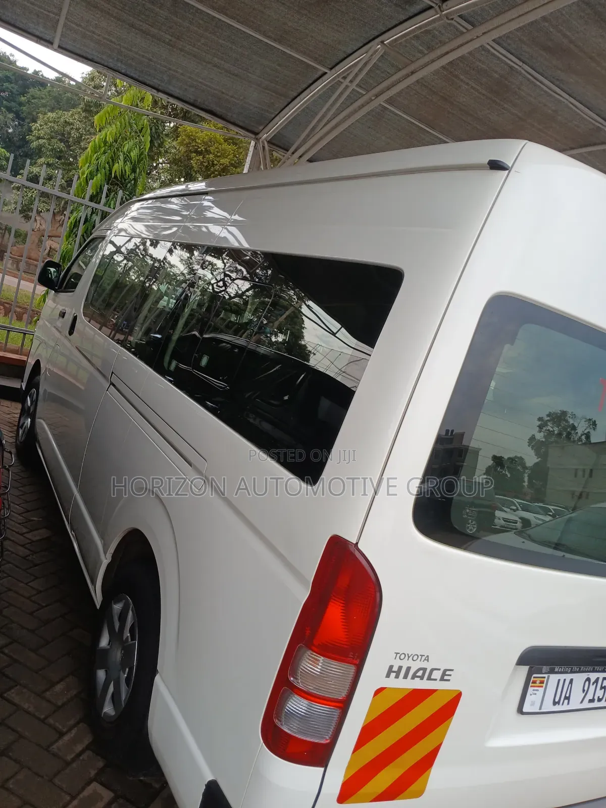 Toyota HiAce 2016 White