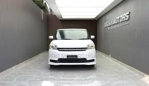 Toyota Corolla Rumion 2013 White