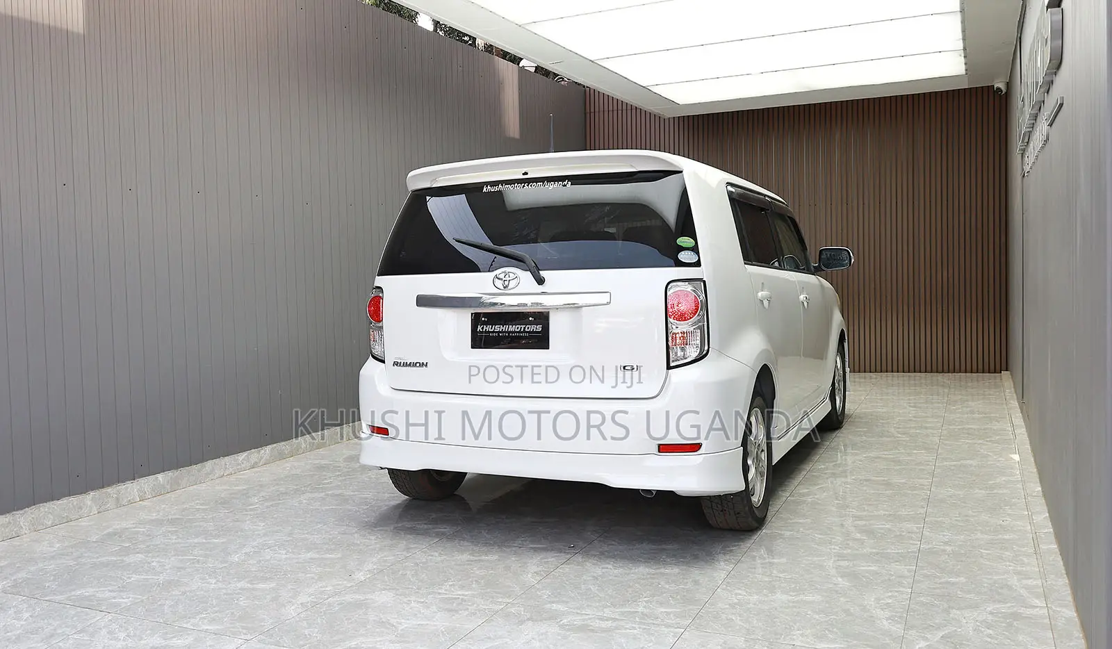 Toyota Corolla Rumion 2013 White