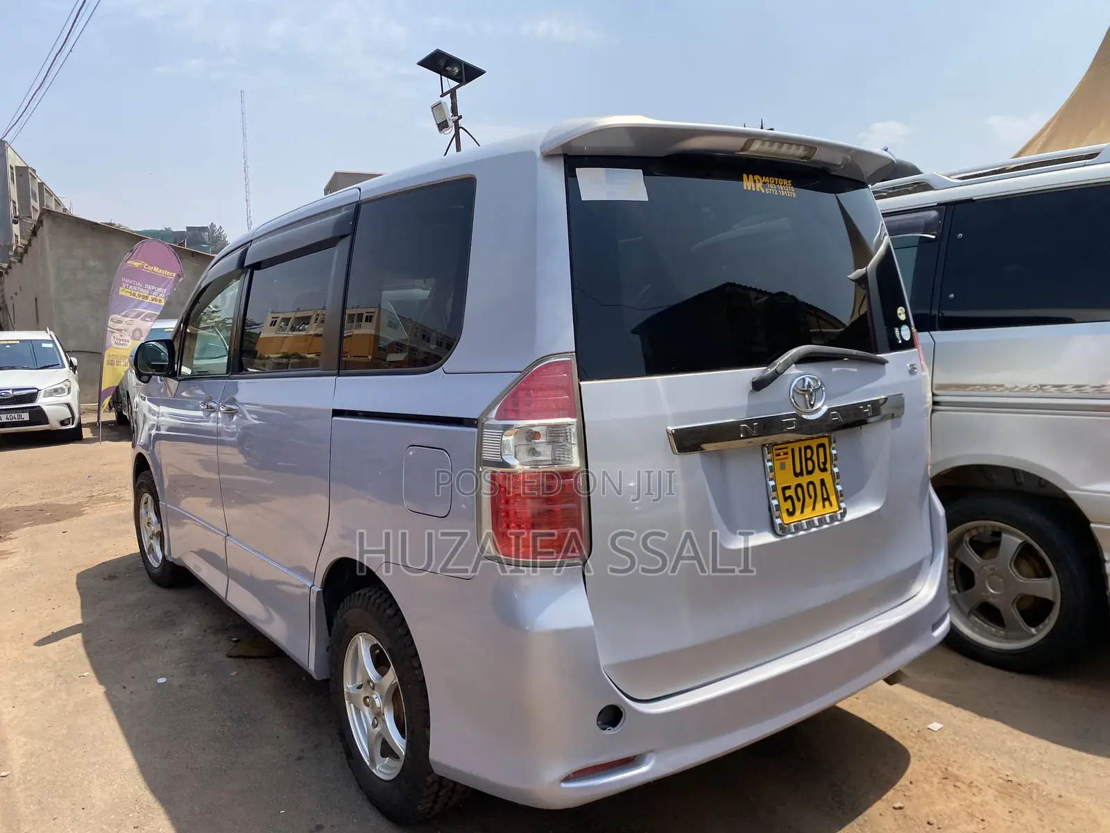Toyota Noah 2010 Silver