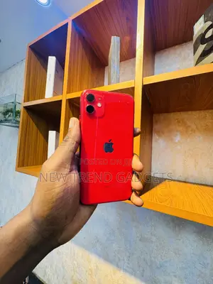 Apple iPhone 11 64 GB Red