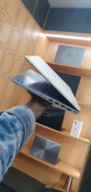 Laptop Dell Latitude 5520 8GB Intel Core i5 SSD 256GB