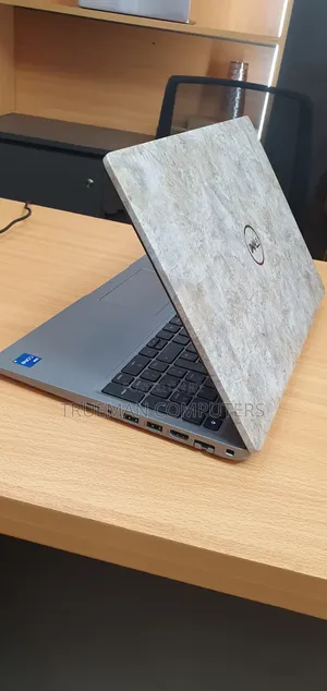 Laptop Dell Latitude 5520 8GB Intel Core i5 SSD 256GB