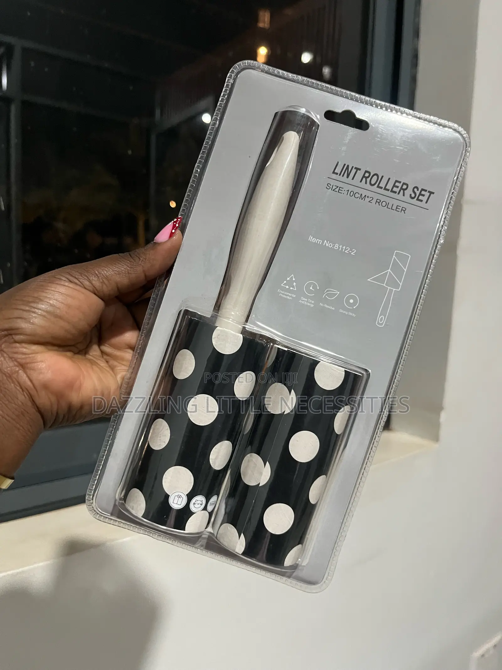 Polka Dot Lint Roller With 1 Extra Refill