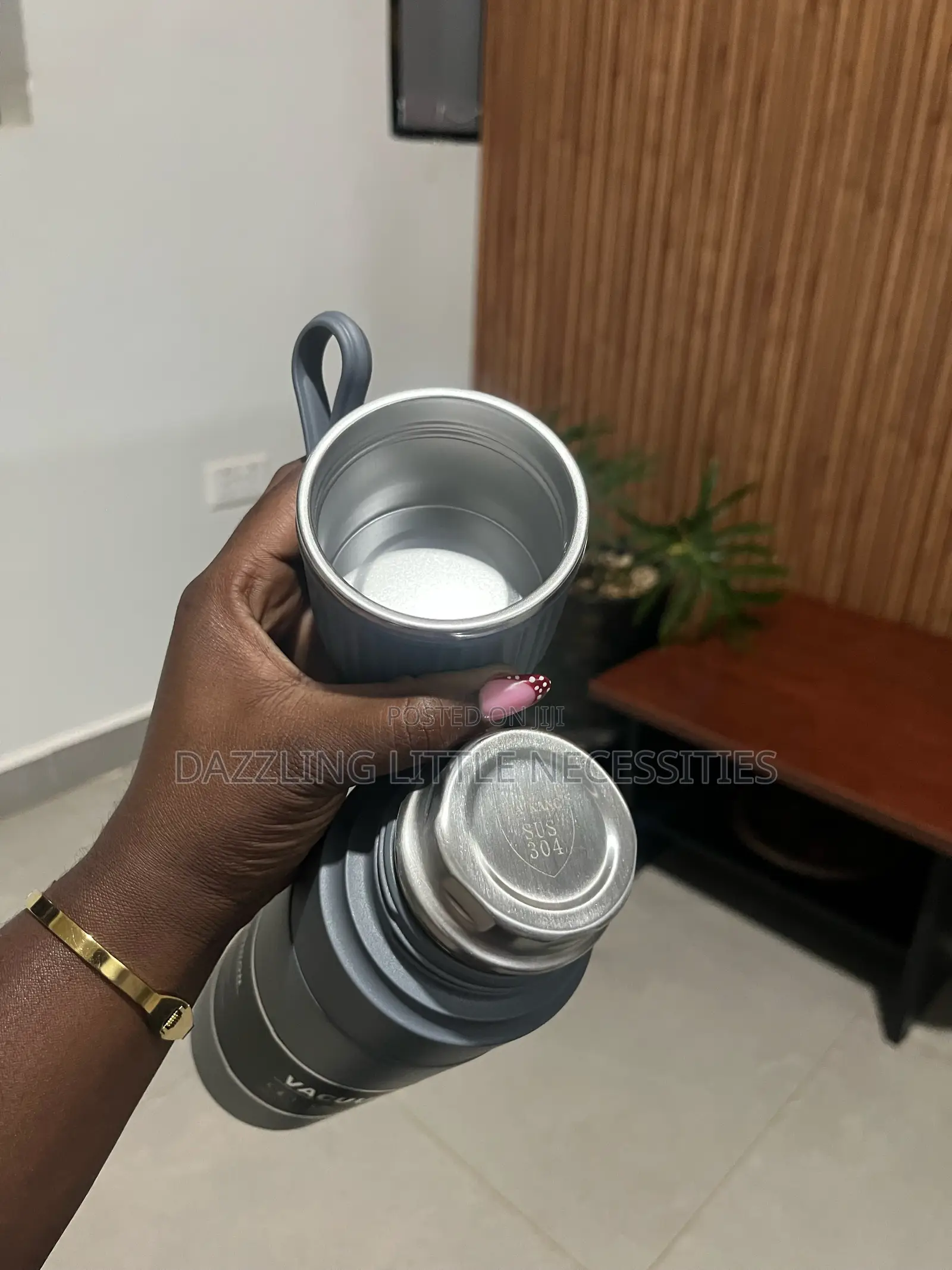 JK Vacuum Insulated Flask - 900mls (Gray)