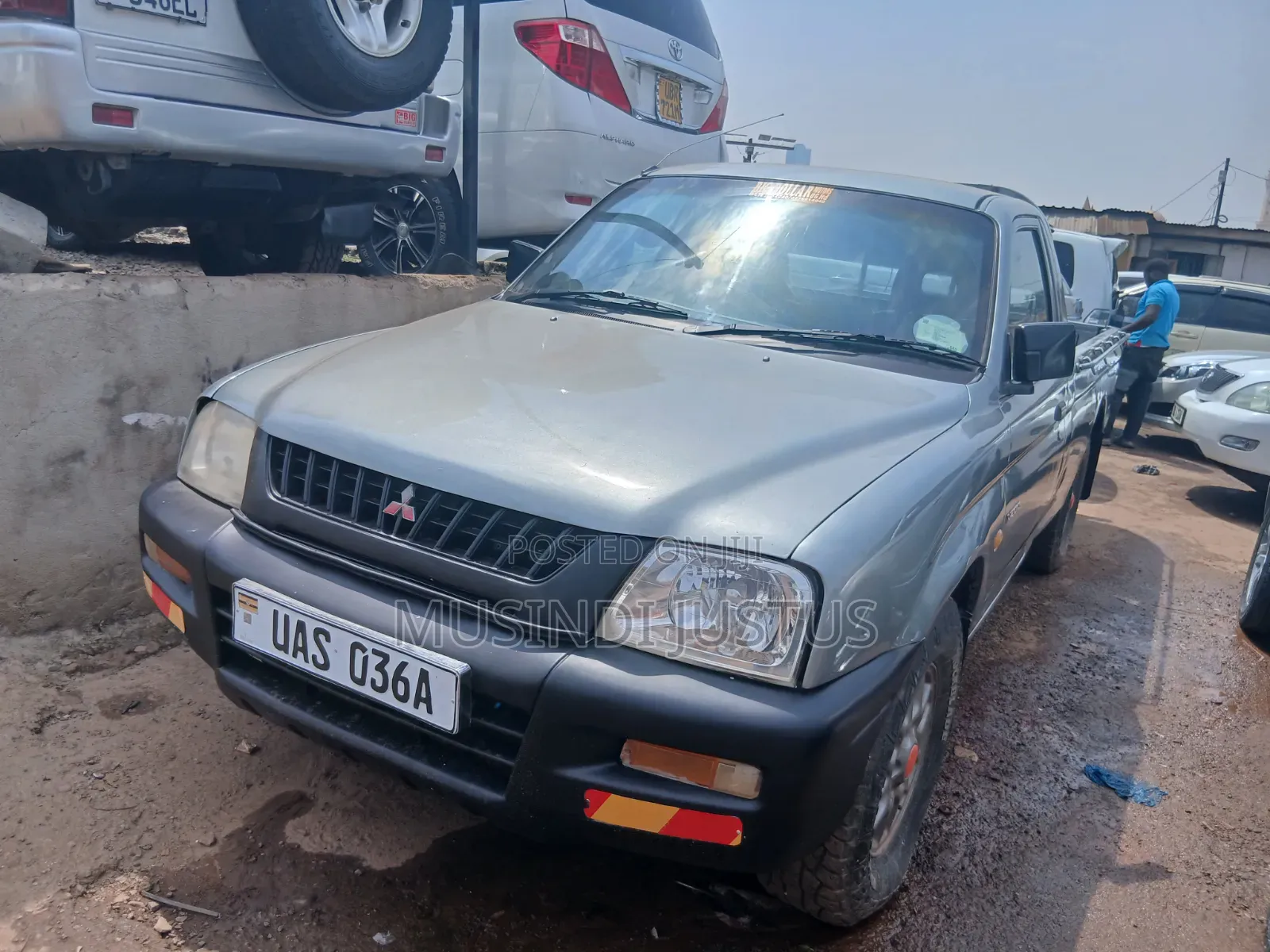 Nissan Pick-Up 2000 Green