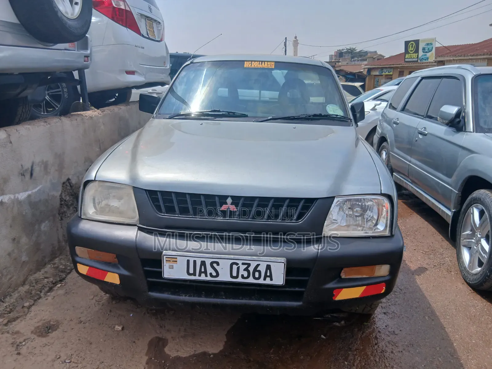 Nissan Pick-Up 2000 Green