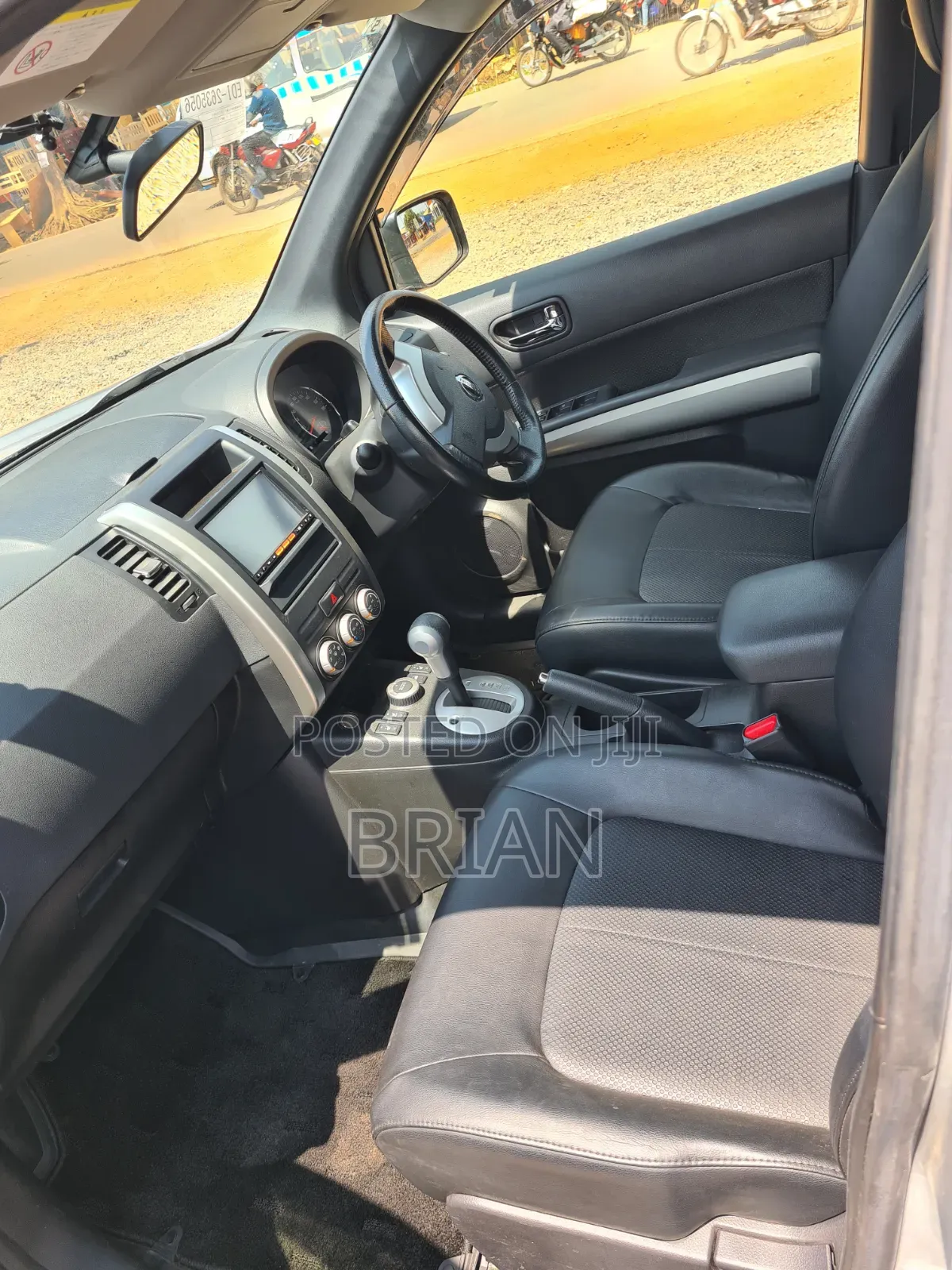 Nissan X-Trail 2012 Silver