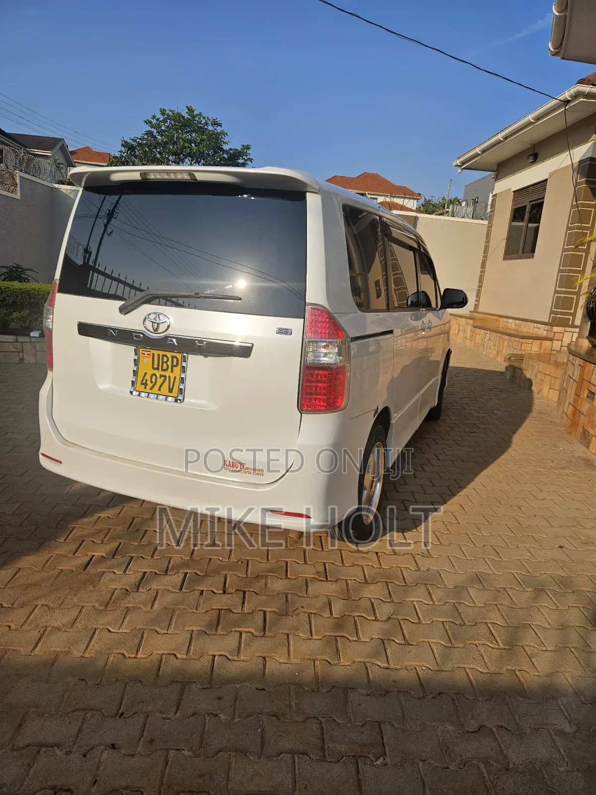 Toyota Noah 2009 White