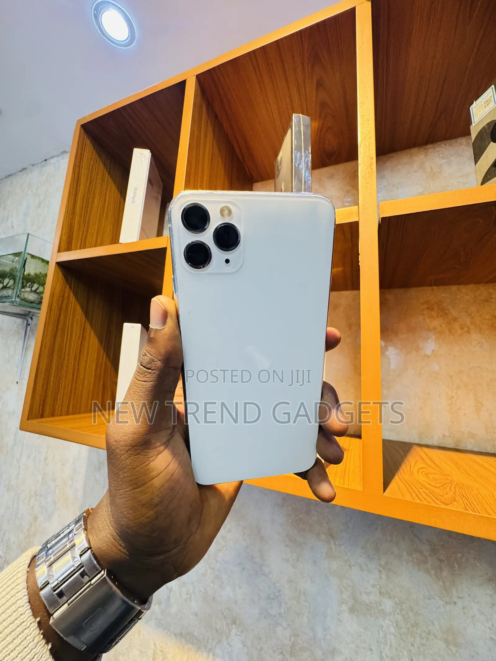 Apple iPhone 11 Pro Max 64 GB White