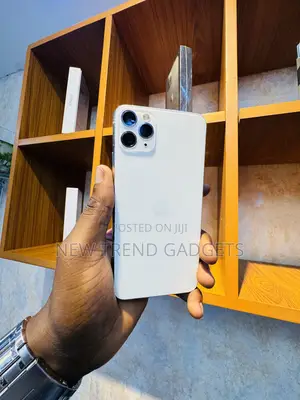 Apple iPhone 11 Pro Max 64 GB White