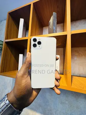 Apple iPhone 11 Pro Max 64 GB White